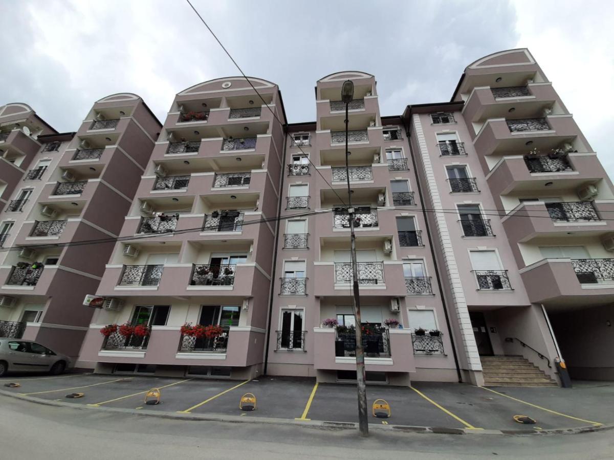 San Apartamento Čačak Exterior foto